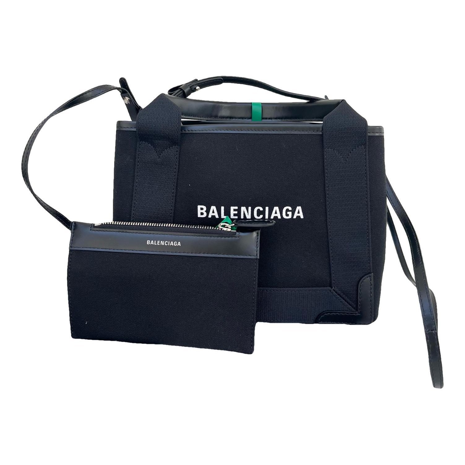 Hardware linen handbag