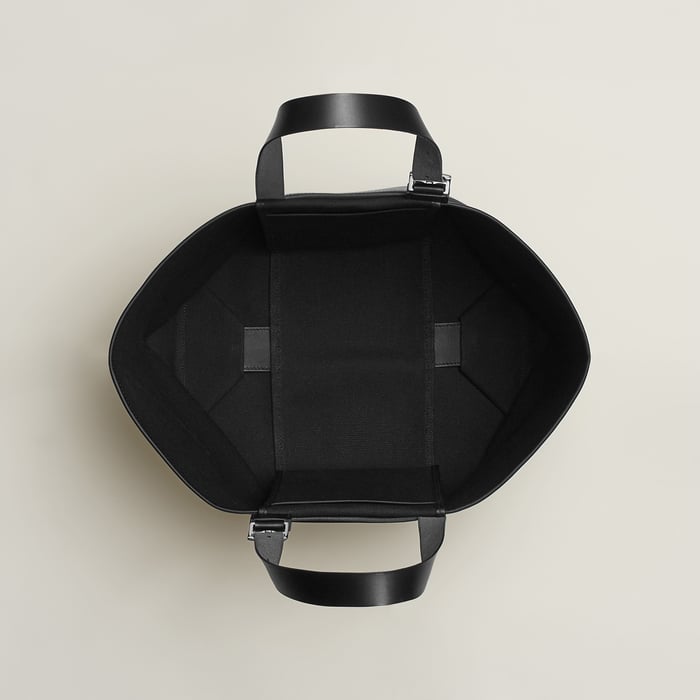 Noir Etriviere Pocket 35 Bag