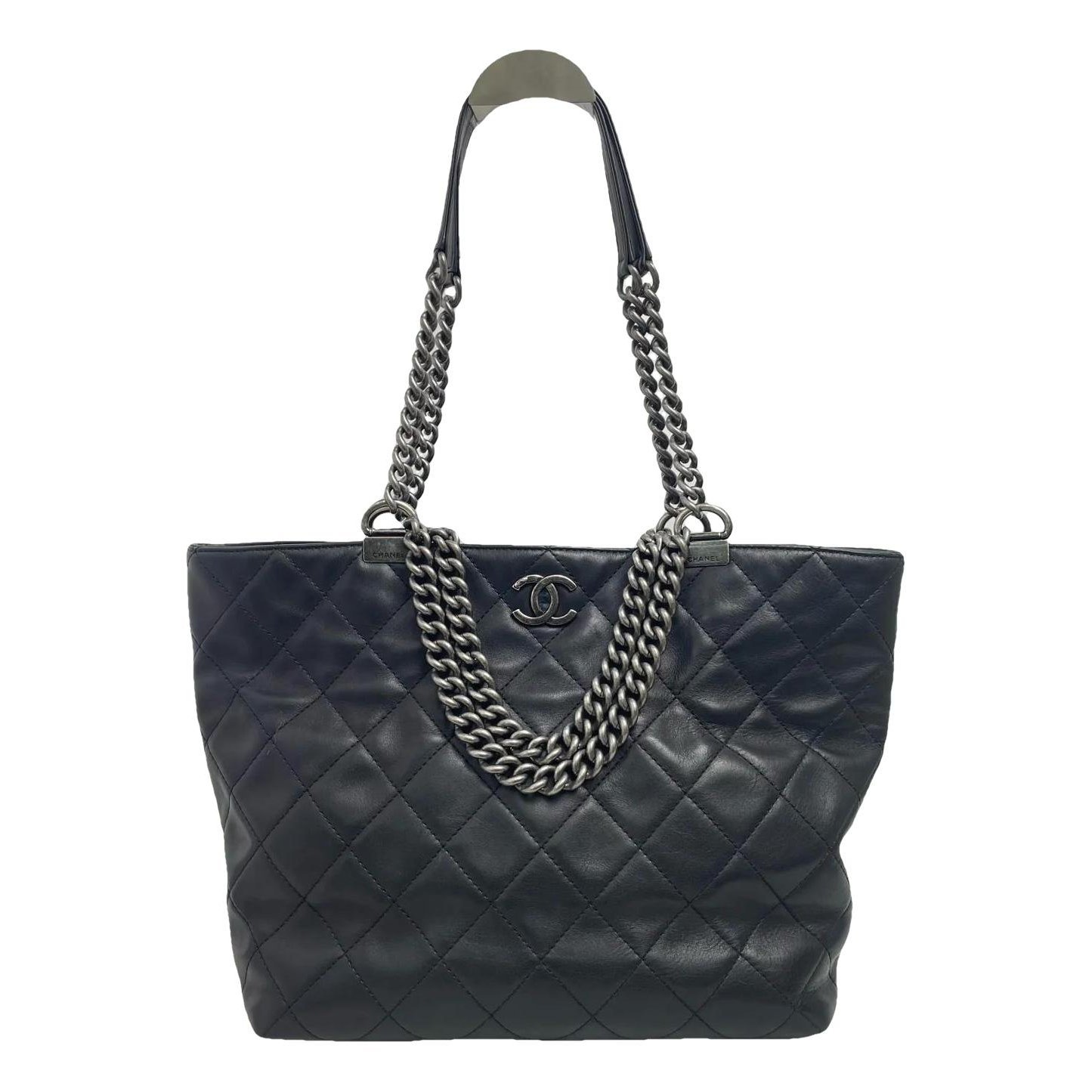 Leather tote