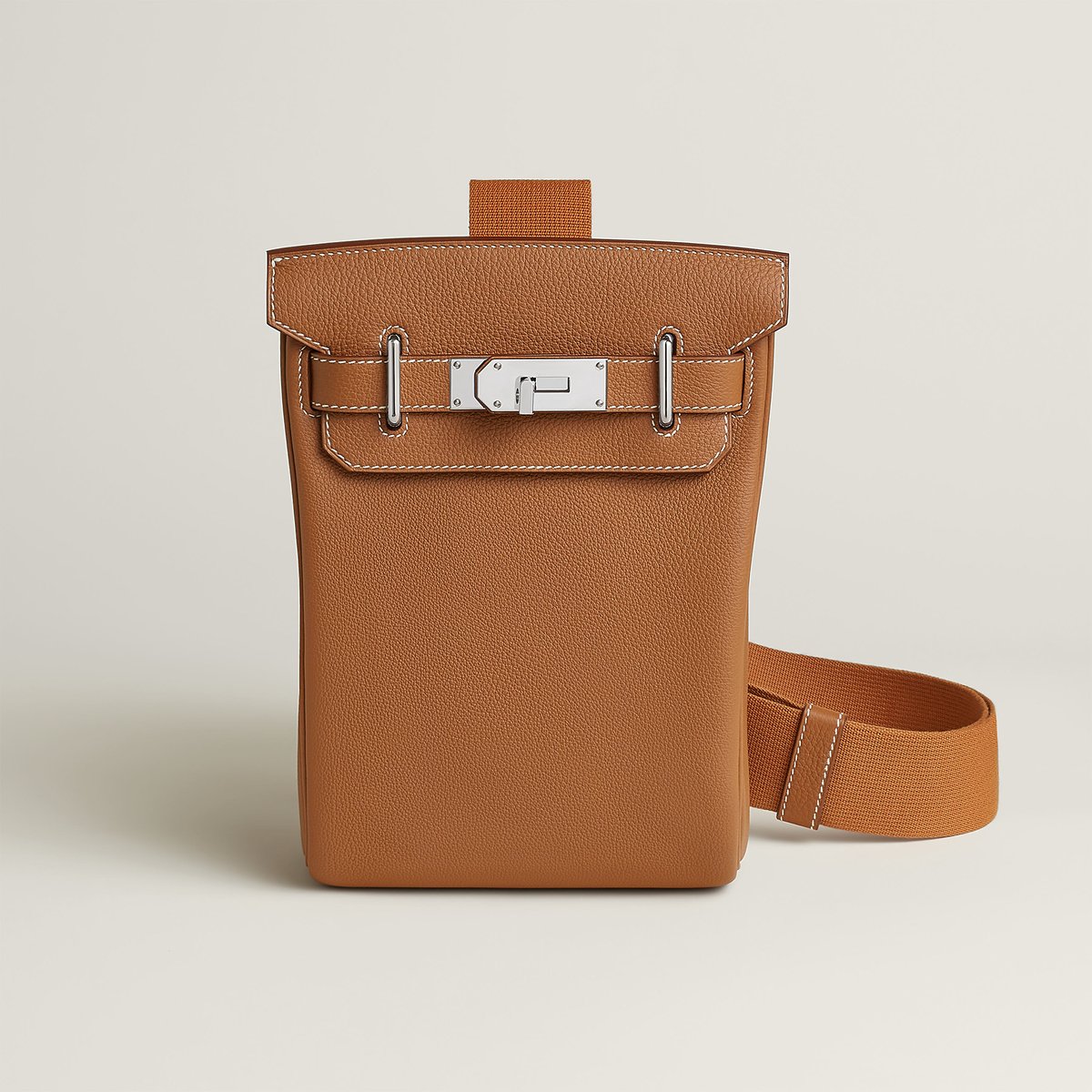 Hermès HAC à Dos in Gold