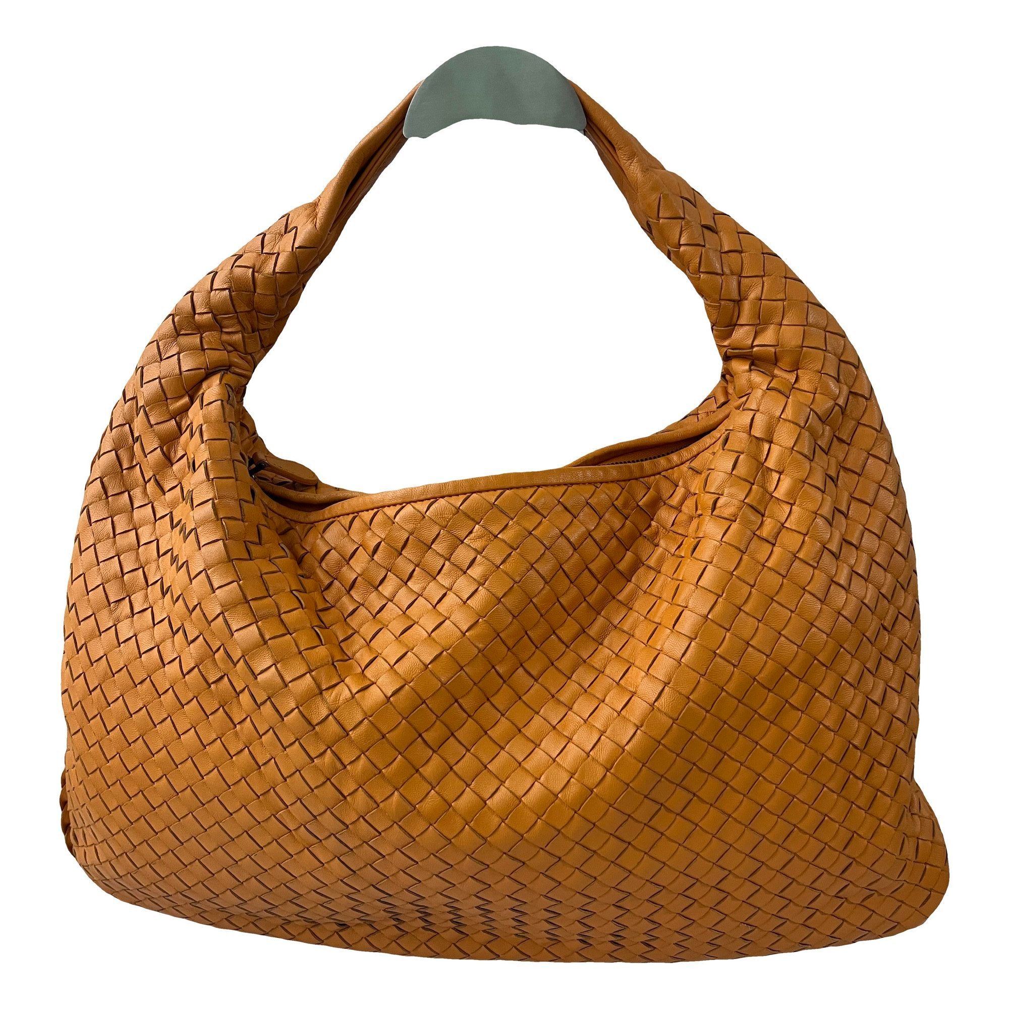 Veneta leather handbag