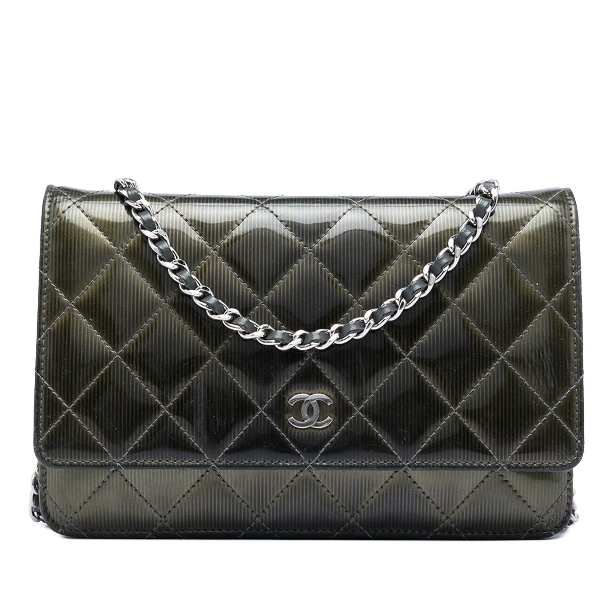 Wallet On Chain patent leather crossbody bag