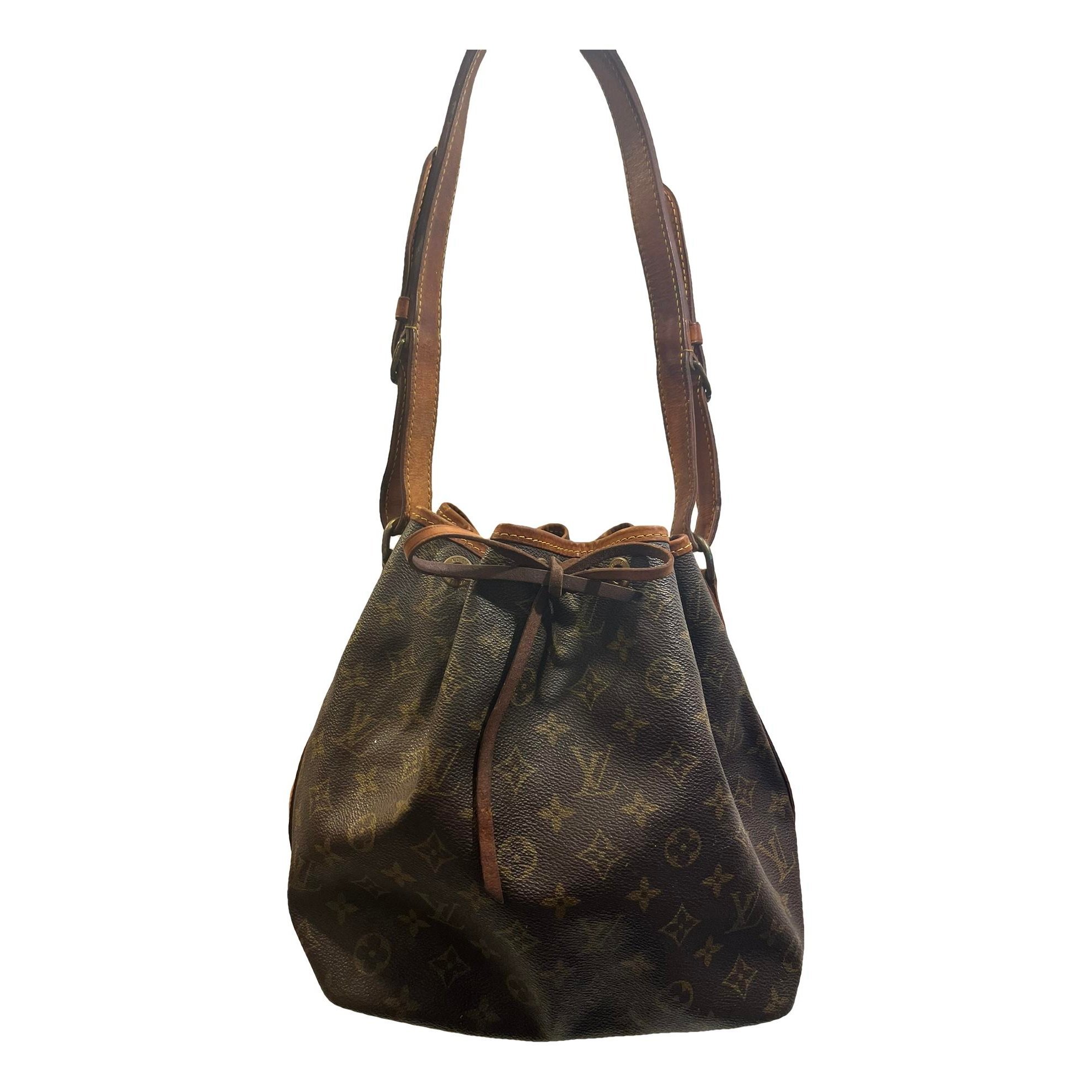 Noé leather handbag