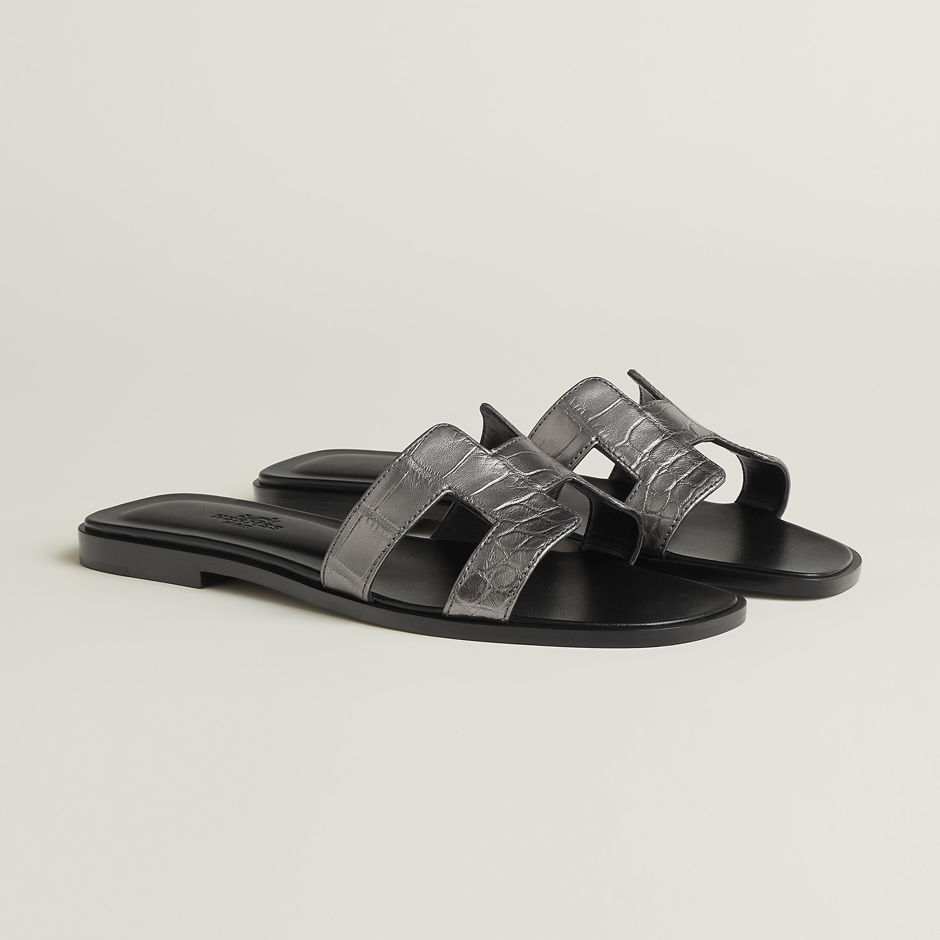 Oran sandal