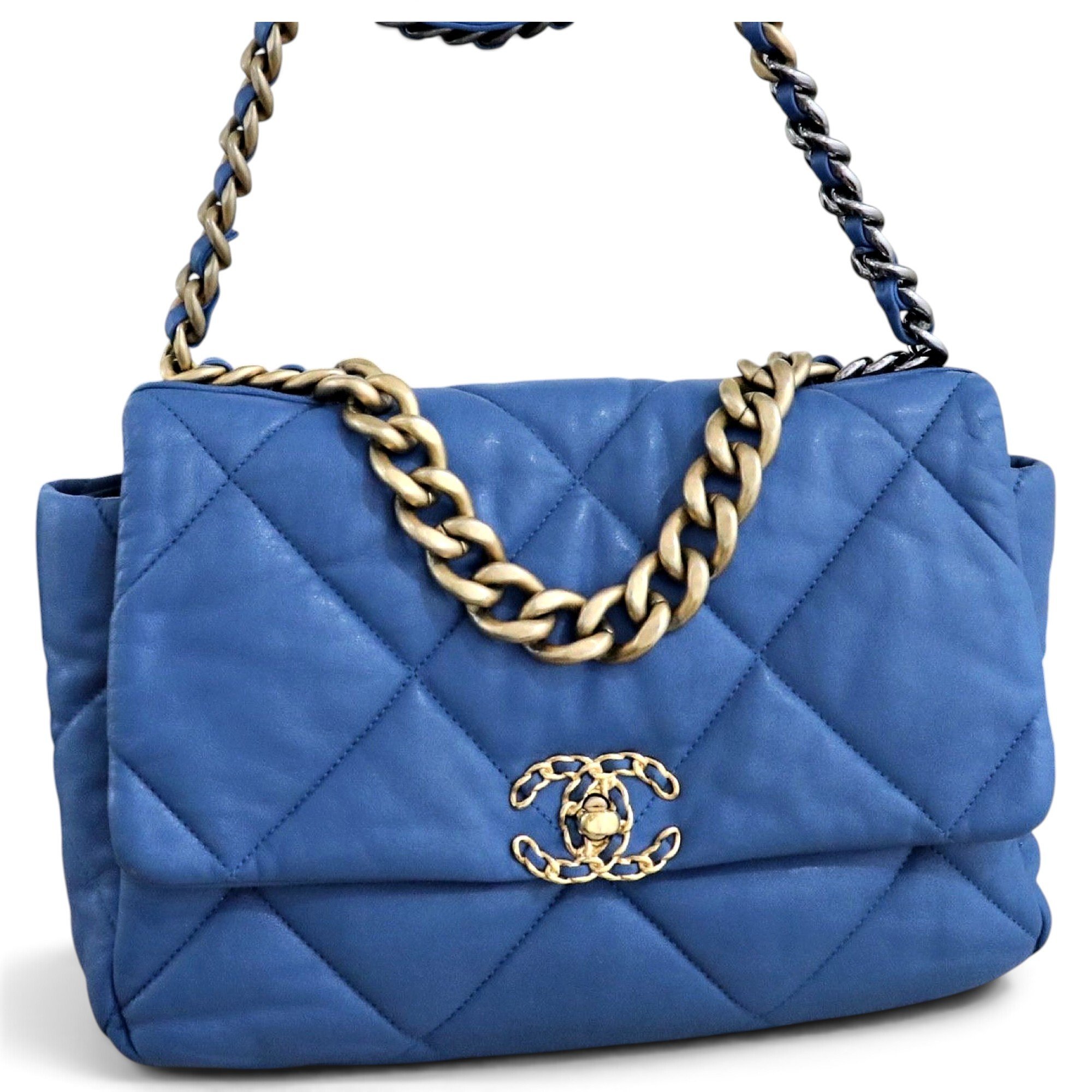 Chanel 19 leather handbag