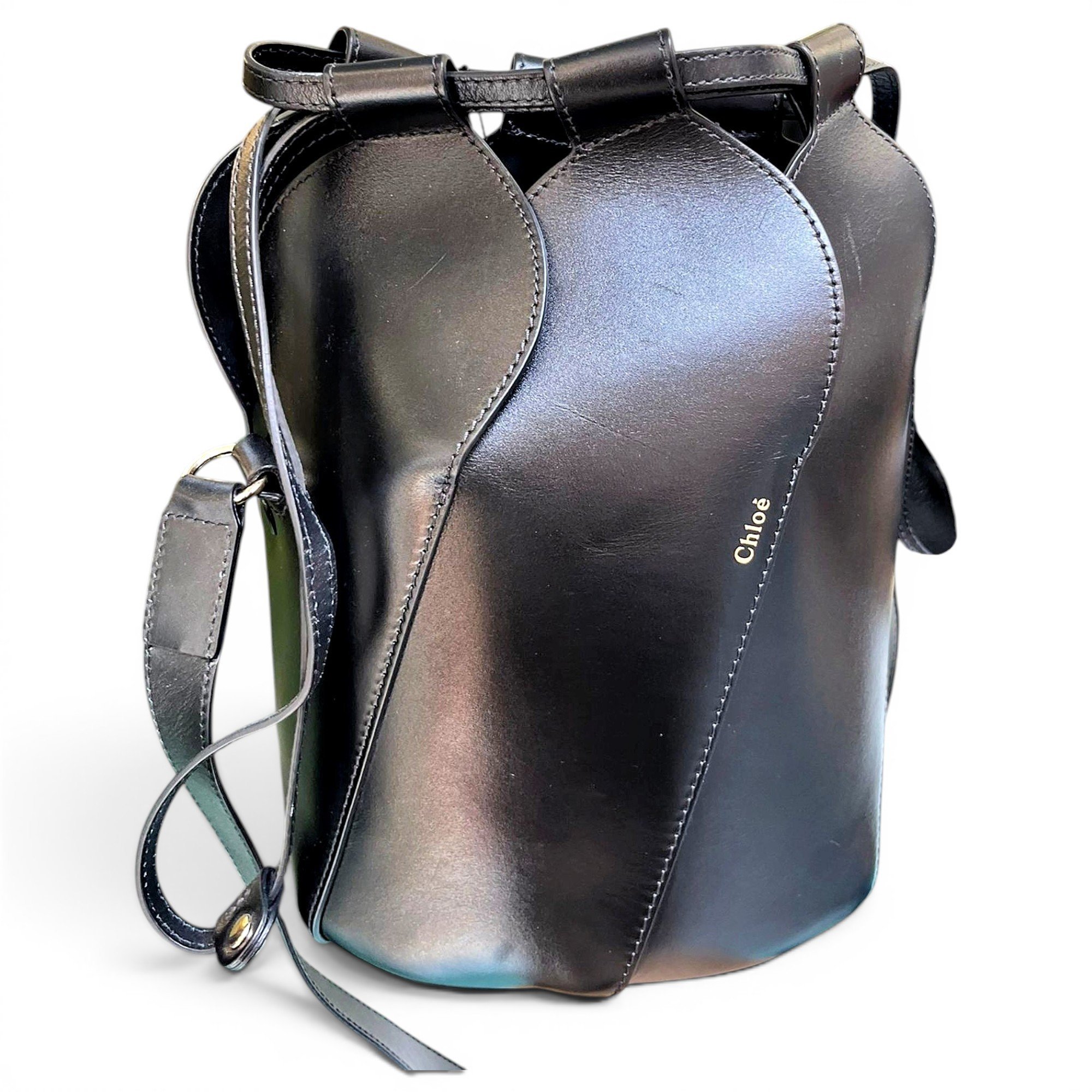 Leather handbag