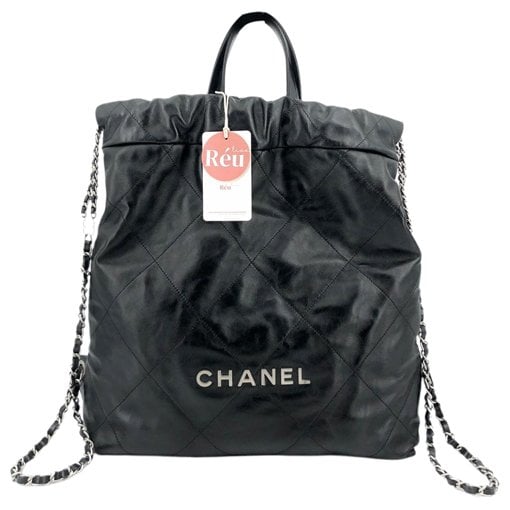 Chanel 22 leather handbag