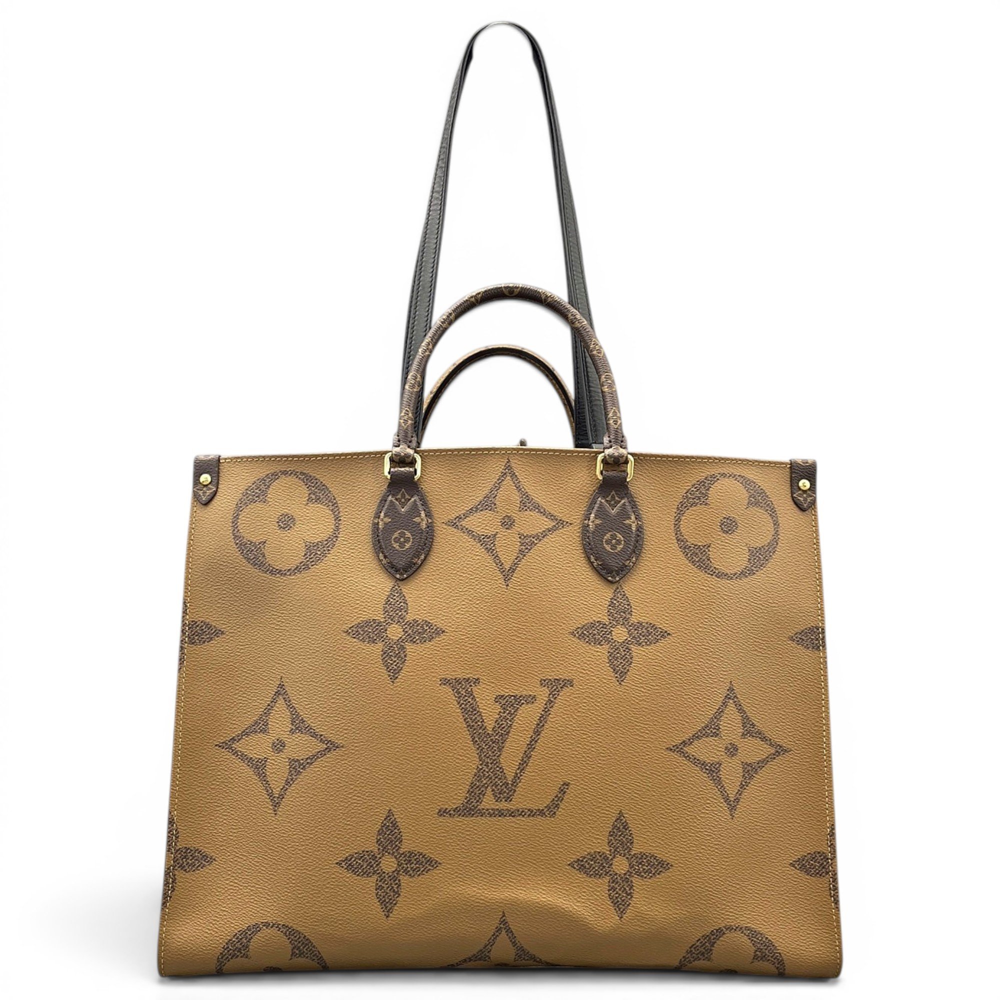 Onthego leather handbag