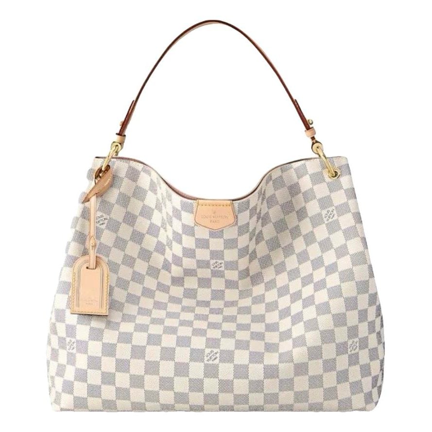 Graceful leather handbag