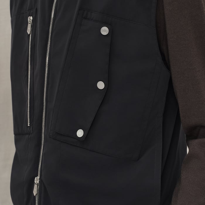 Noir Straight Cut Vest