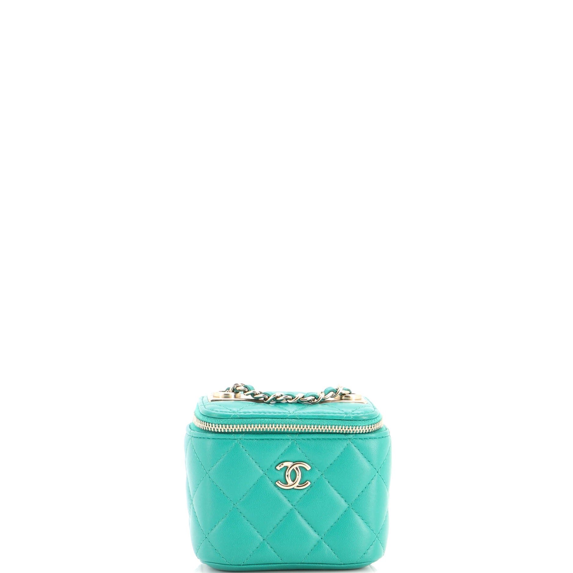 Trendy CC Vanity Case with Chain Quilted Lambskin Mini