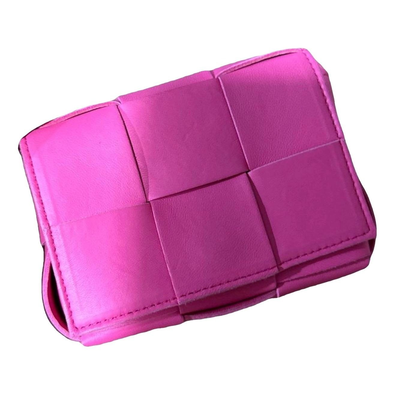 Cassette leather crossbody bag