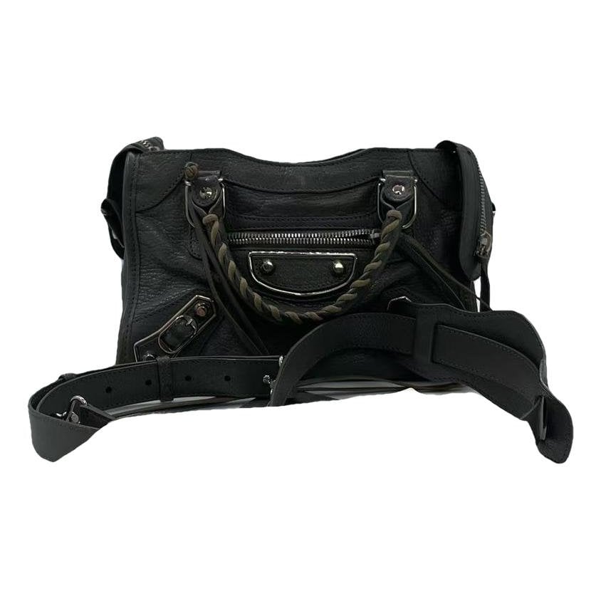 City leather handbag
