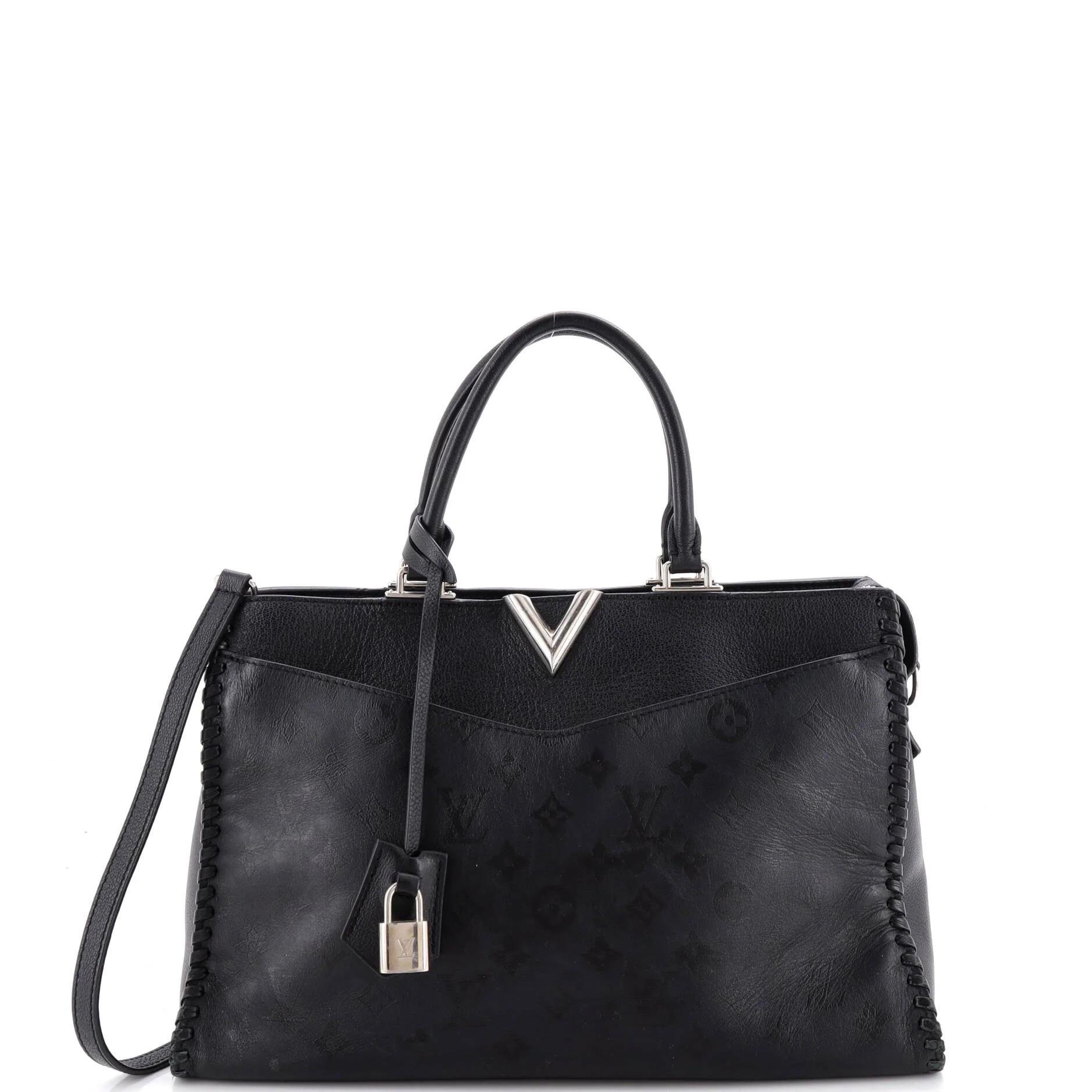 Leather tote