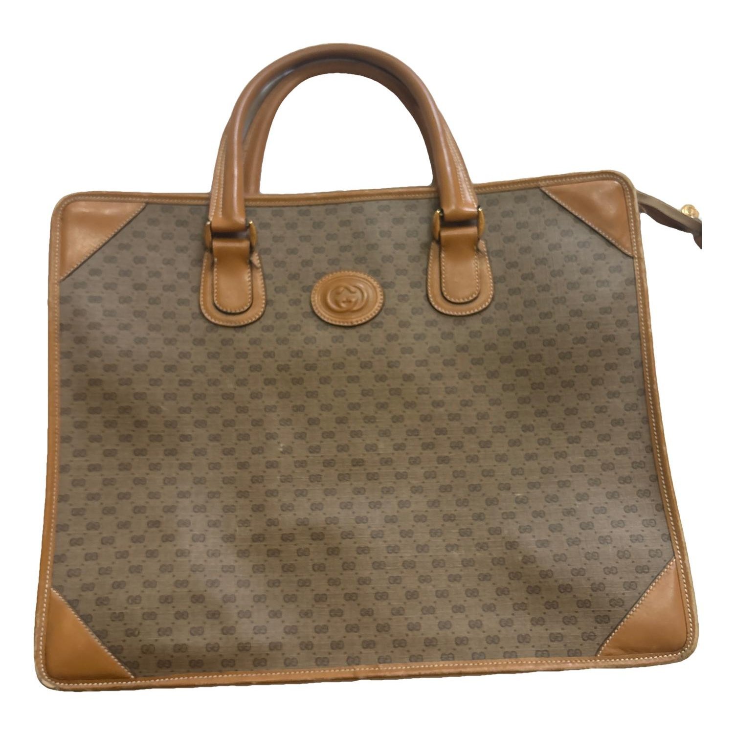 Leather travel bag