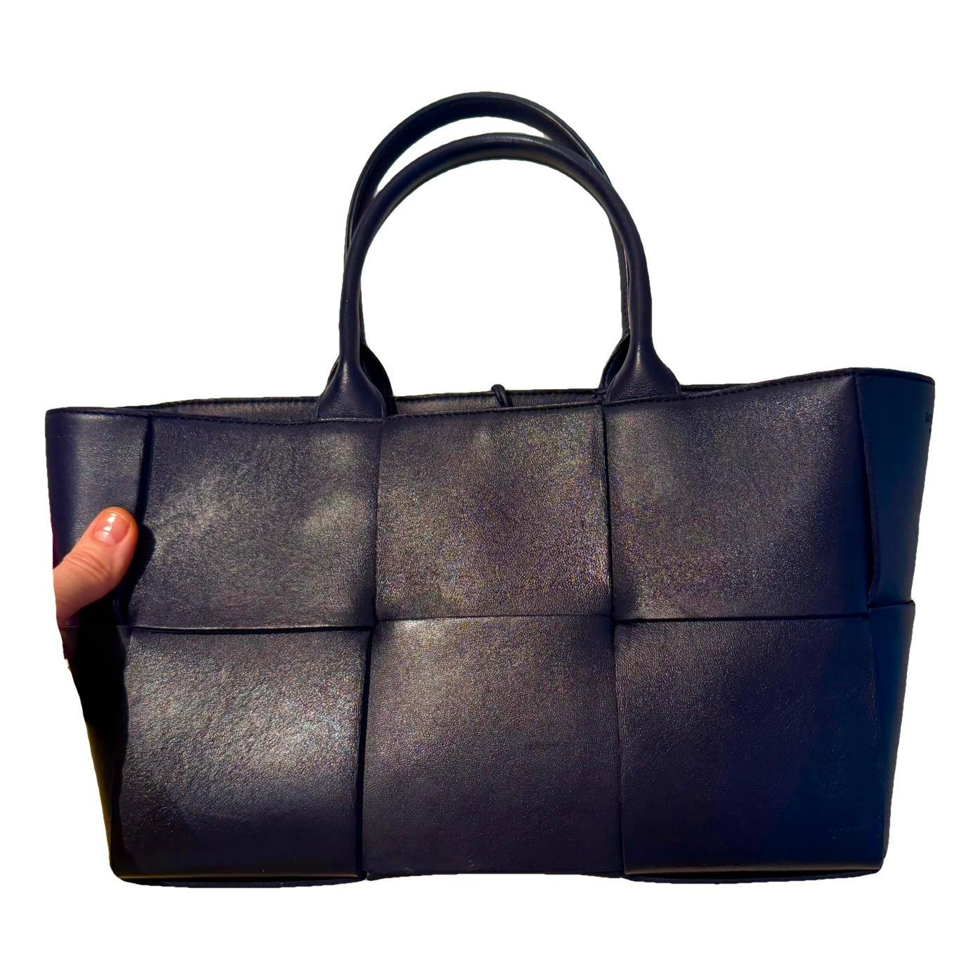 Arco leather tote
