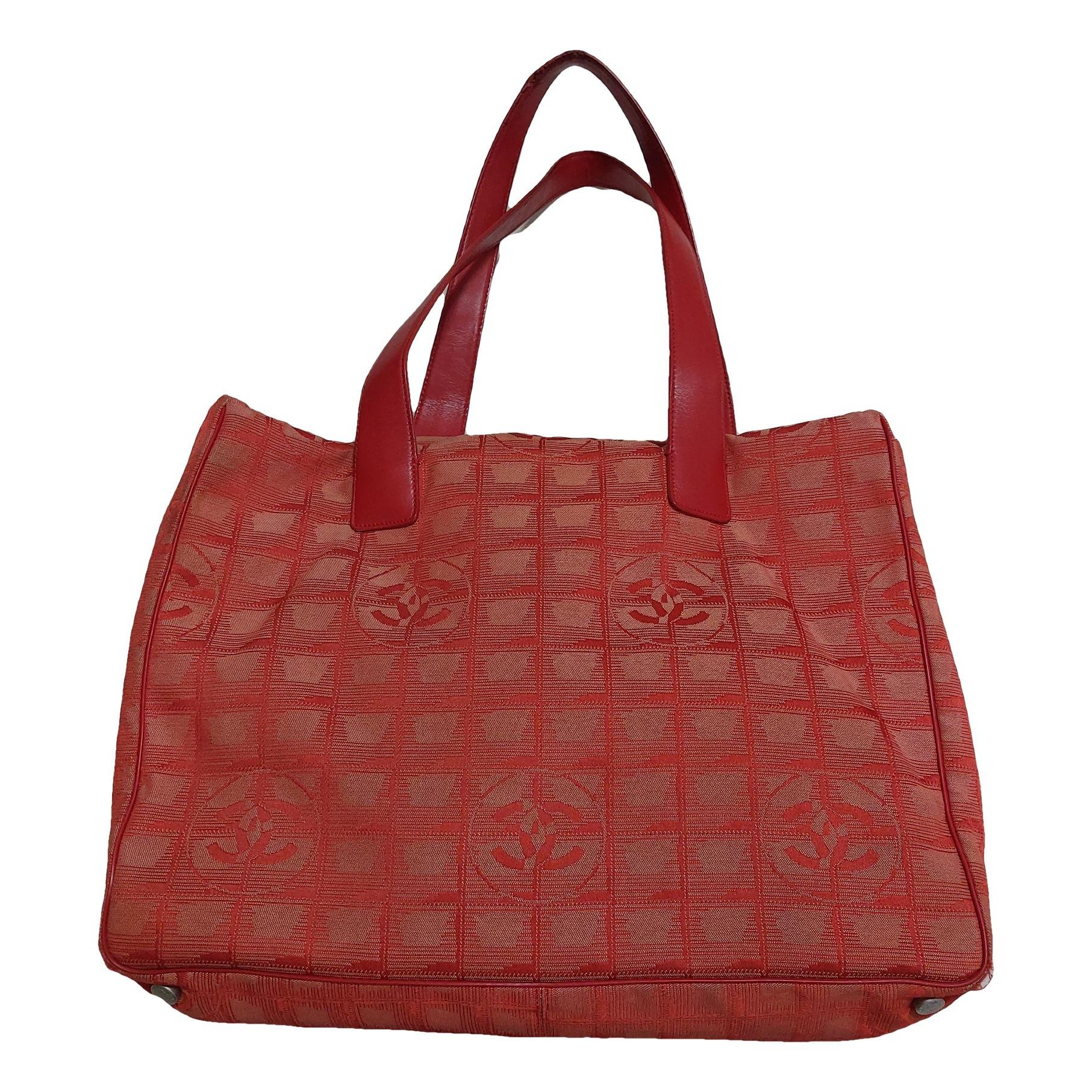 Cocoon handbag