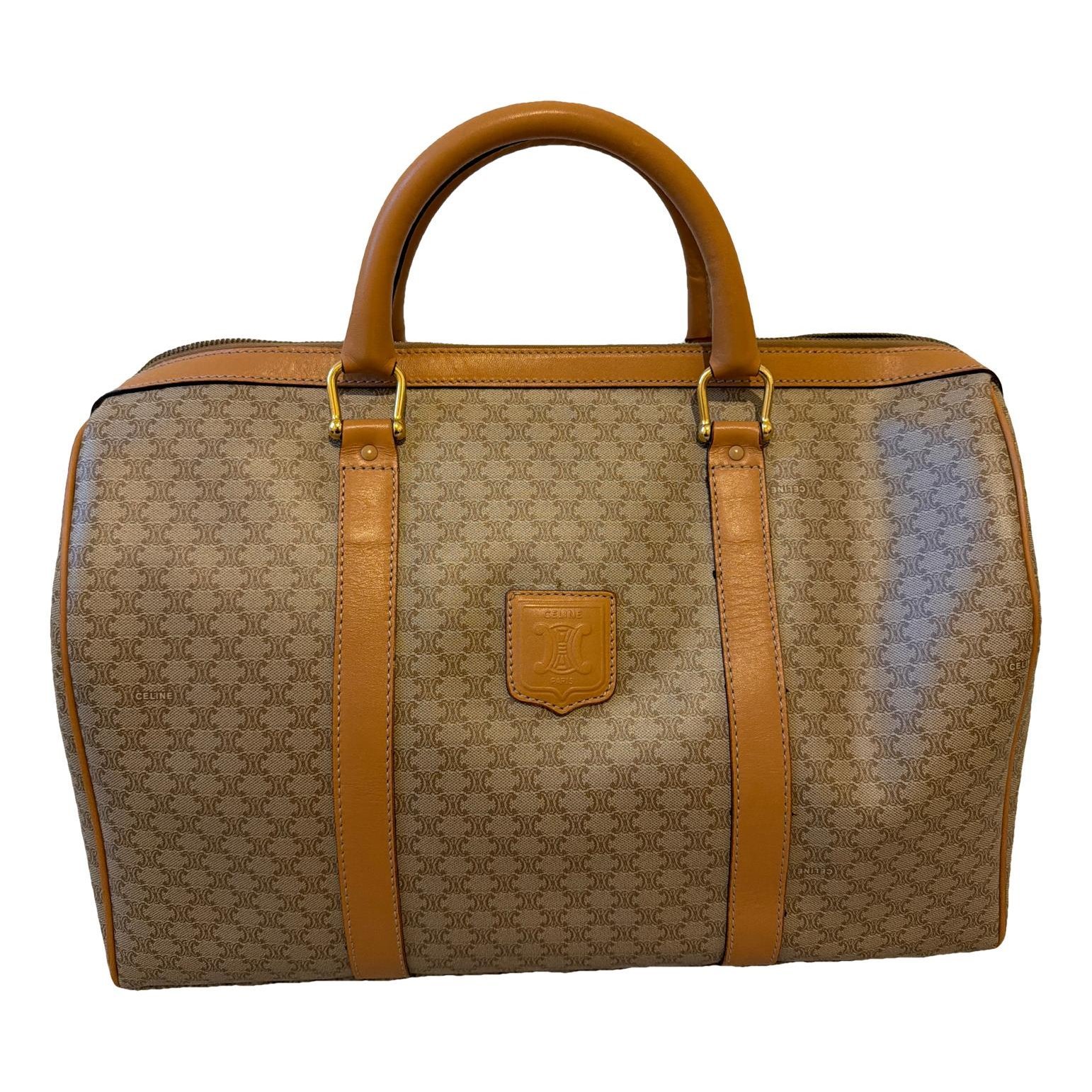 Leather travel bag