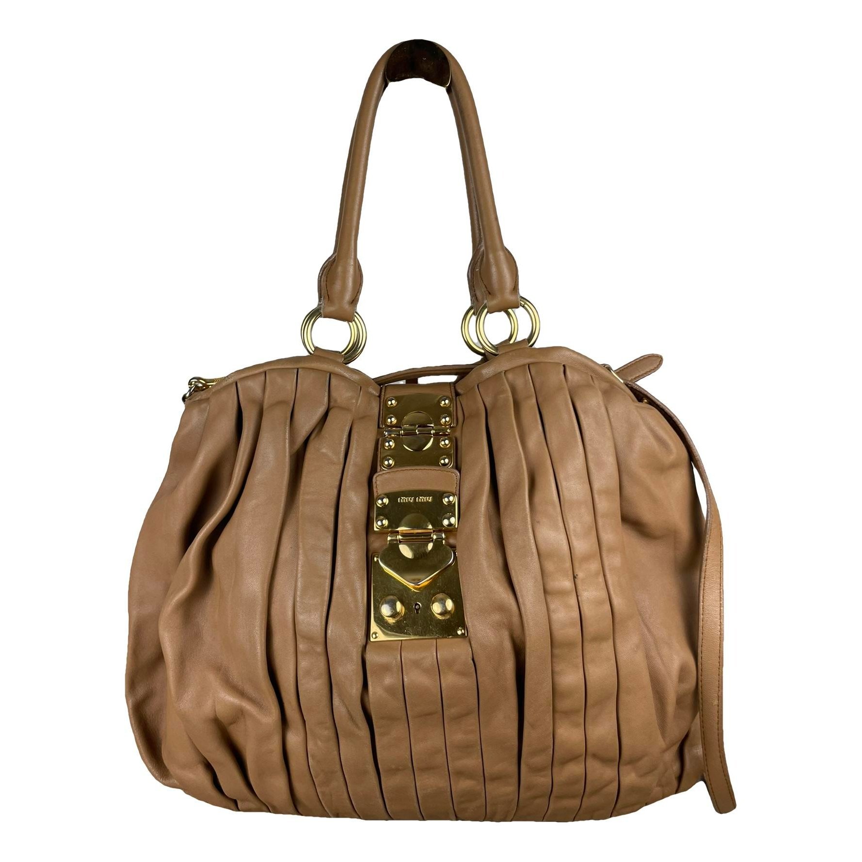 Matelassé leather handbag