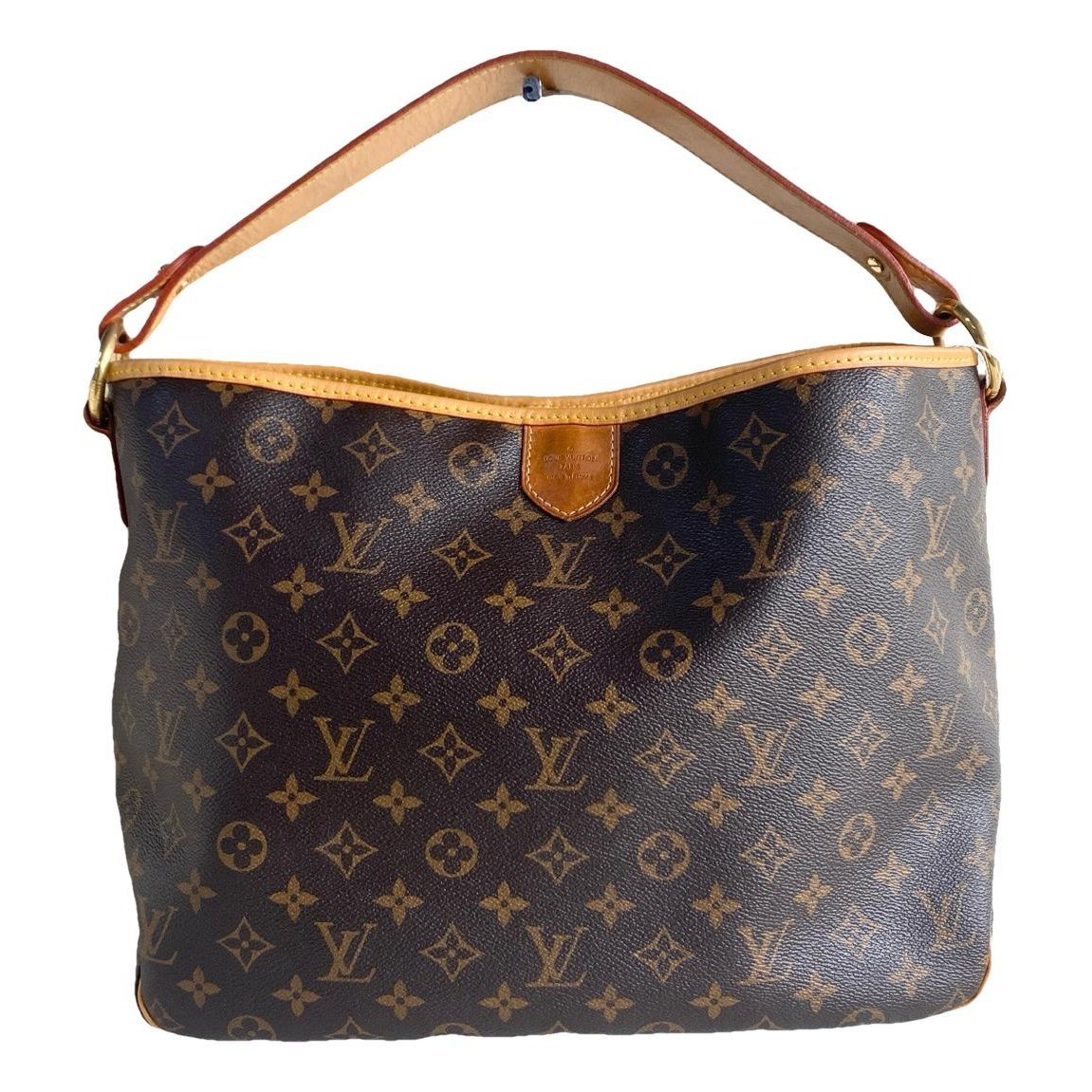 Delightful leather handbag