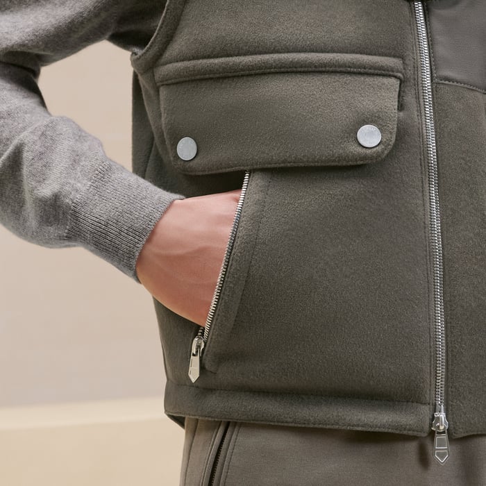 Basalte "Poche a Cheval" Vest