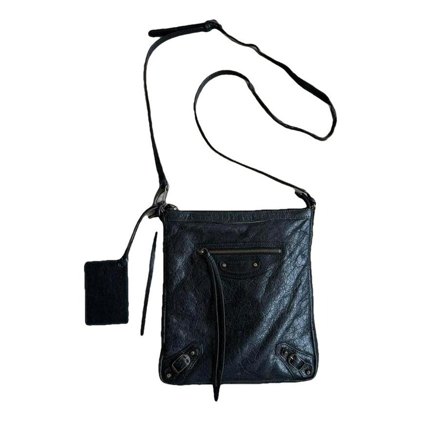 City leather handbag