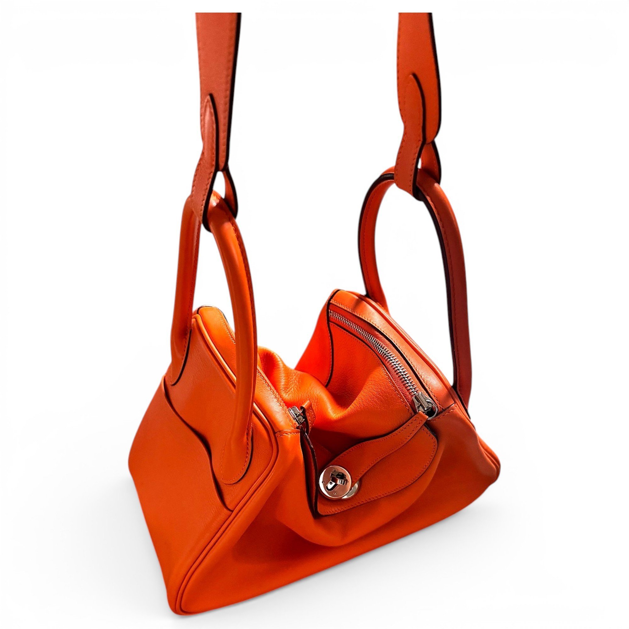 Lindy leather handbag
