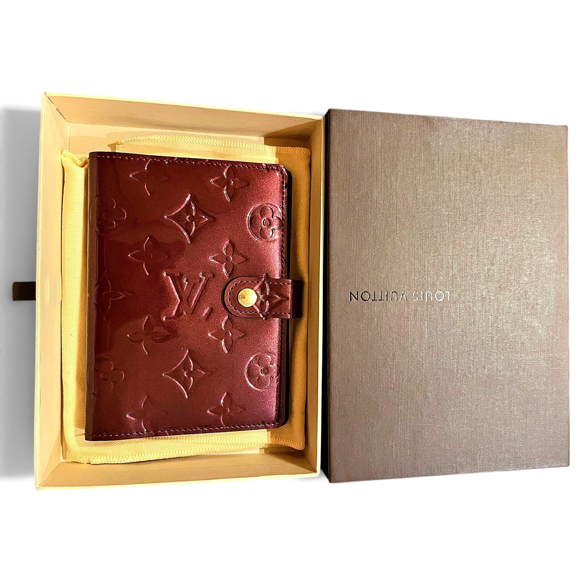 Patent leather handbag