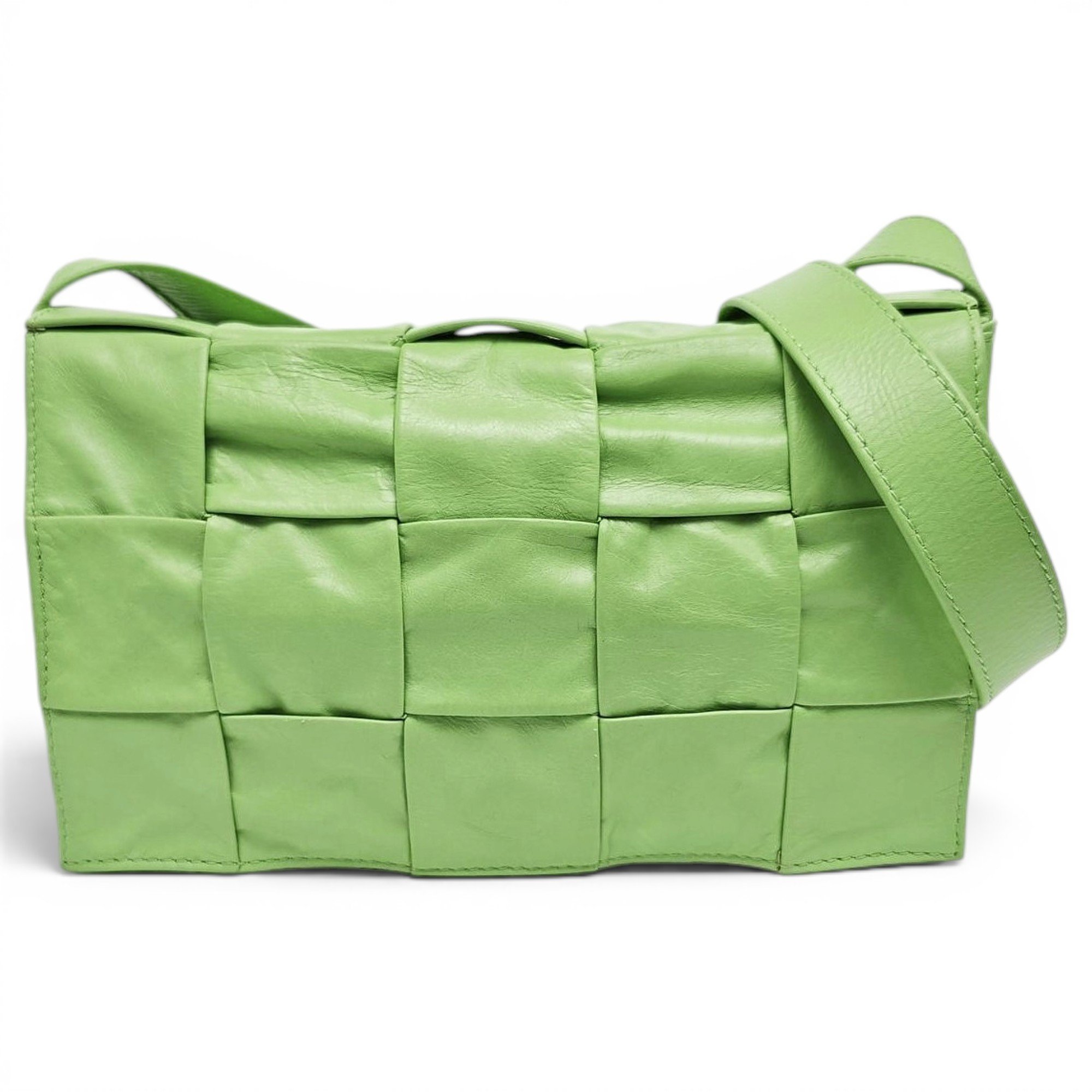 Cassette leather crossbody bag