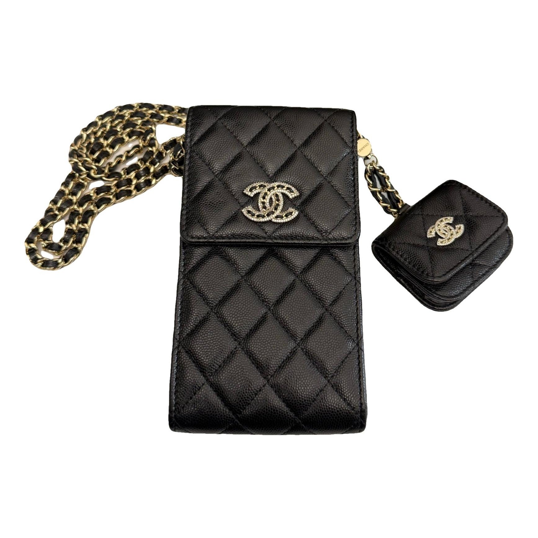 Chanel 19 leather handbag