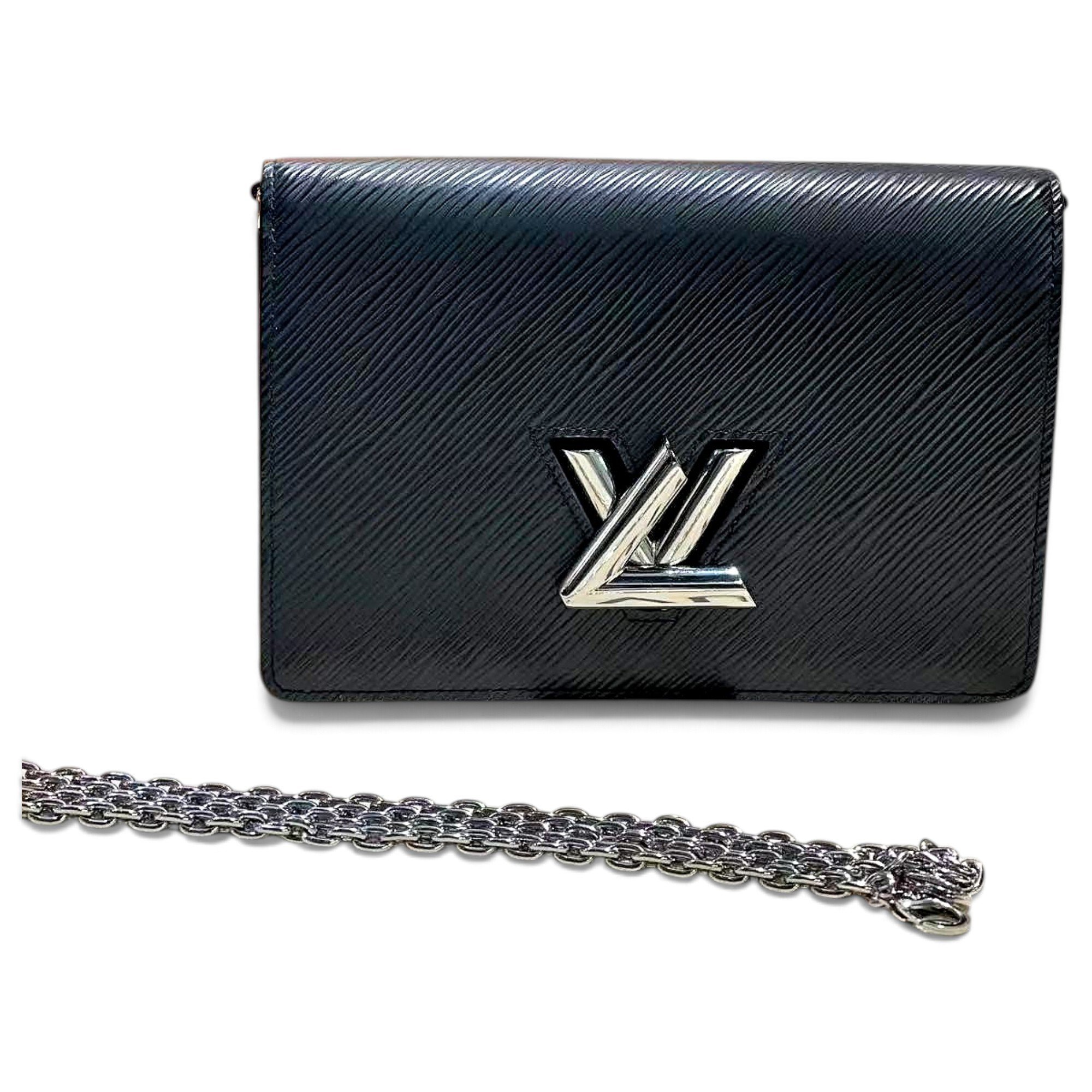 Twist leather crossbody bag