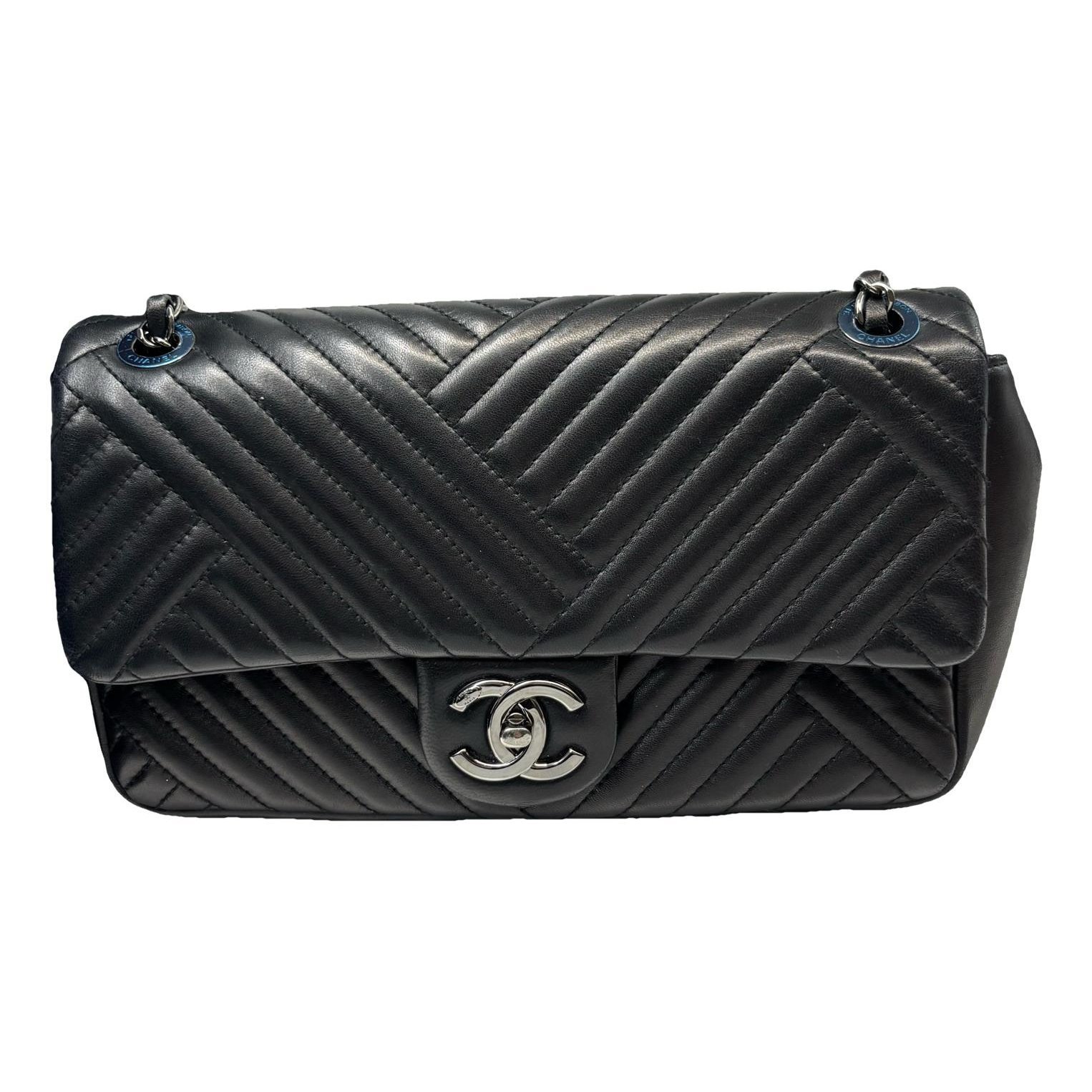 Timeless/Classique leather handbag