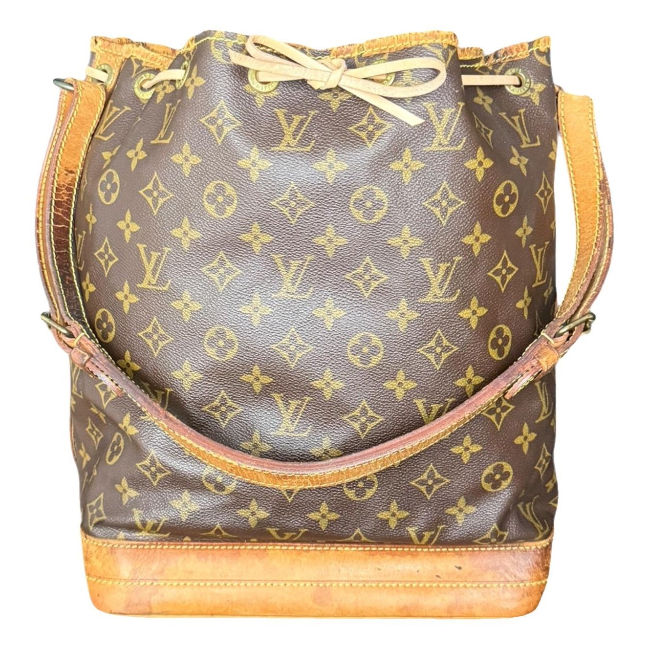 Noé leather handbag