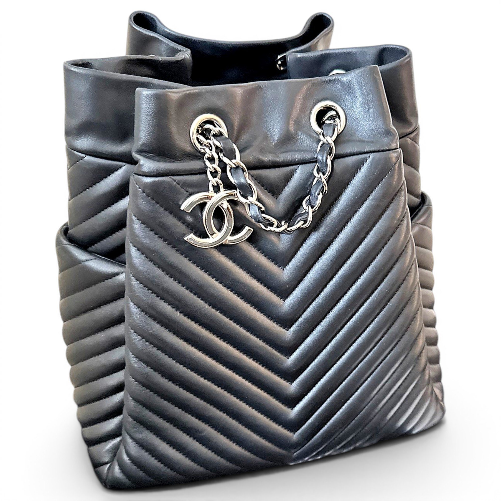 Leather handbag