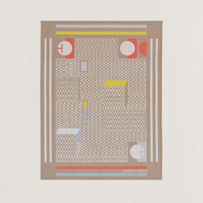 Grège Enigmatic Blanket