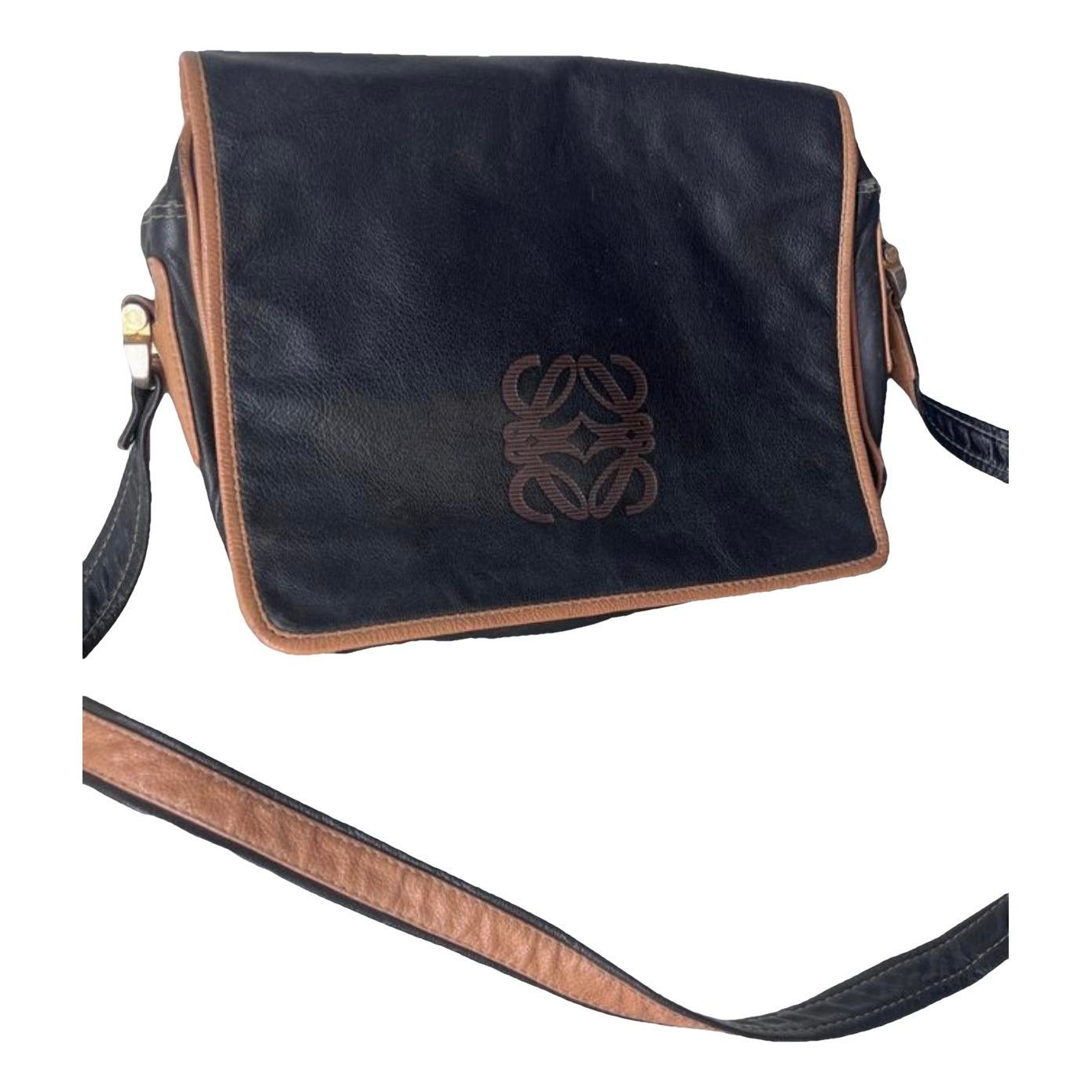 Leather crossbody bag