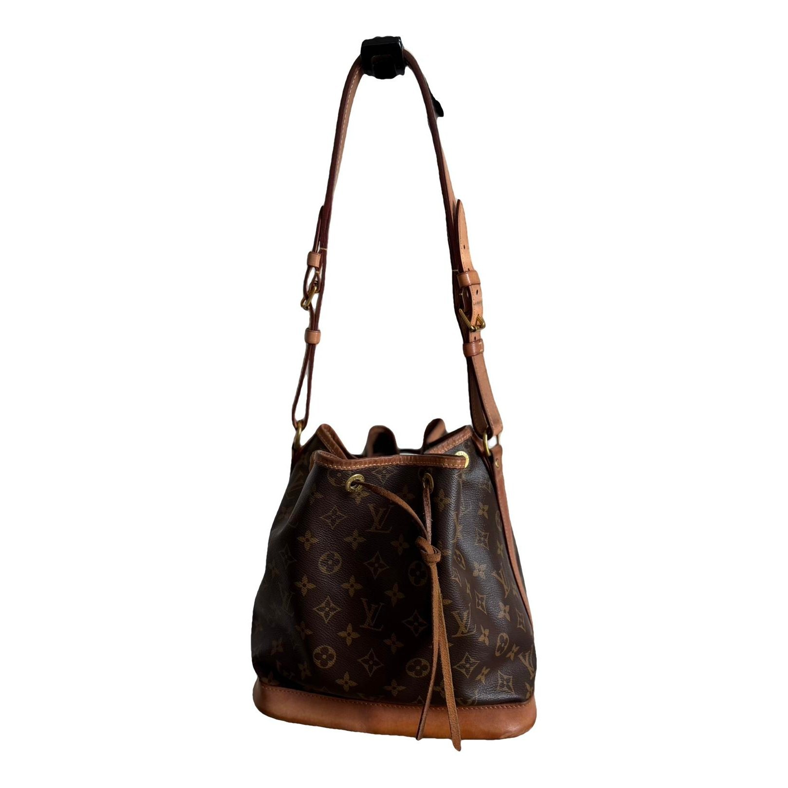 Noé leather handbag