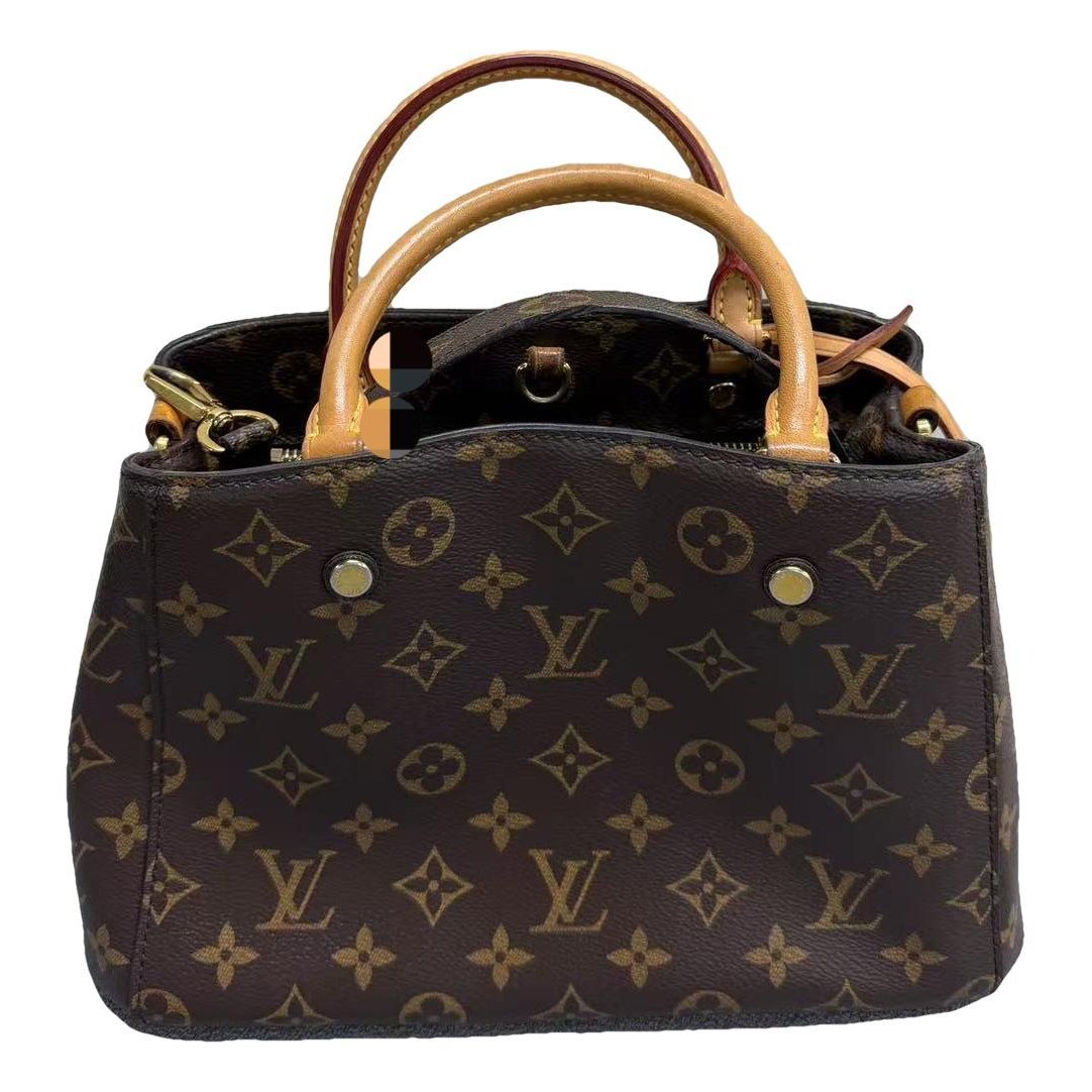 Montaigne leather handbag