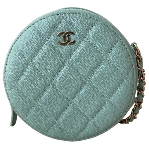 Chanel 19 leather handbag