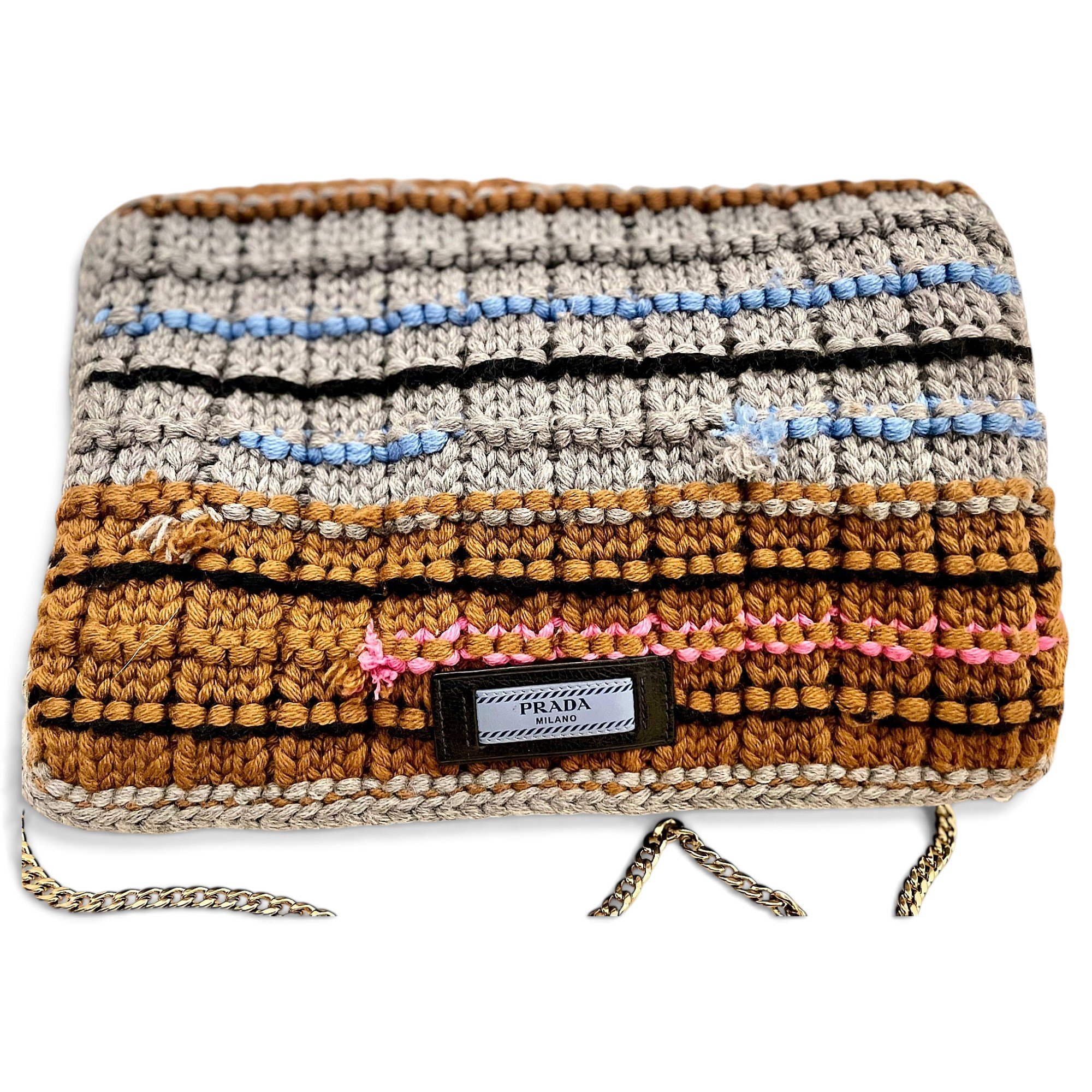 Etiquette wool handbag