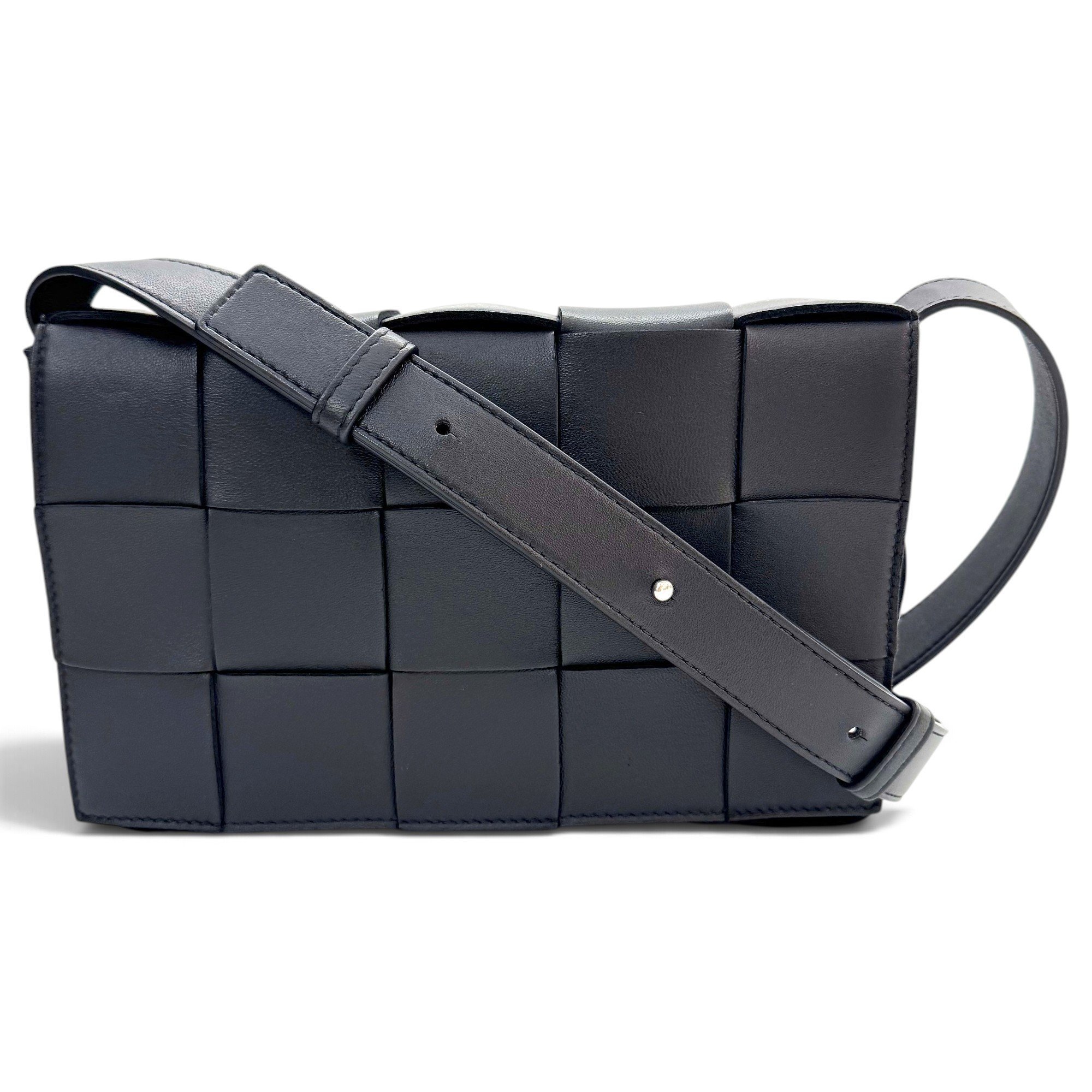 Cassette leather handbag