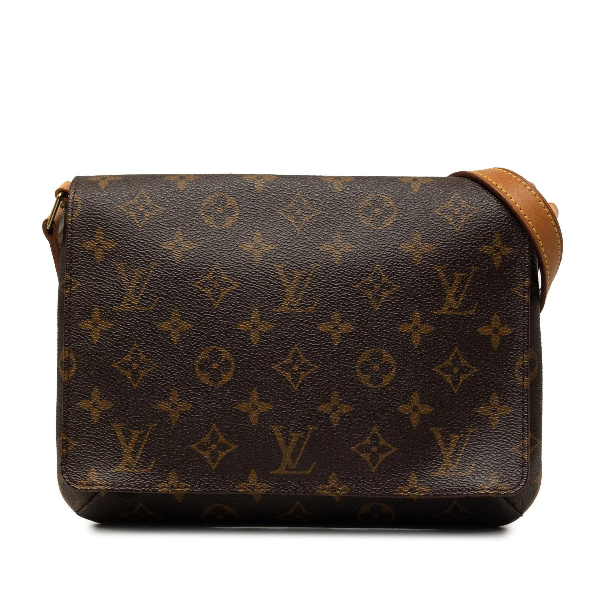Musette leather handbag
