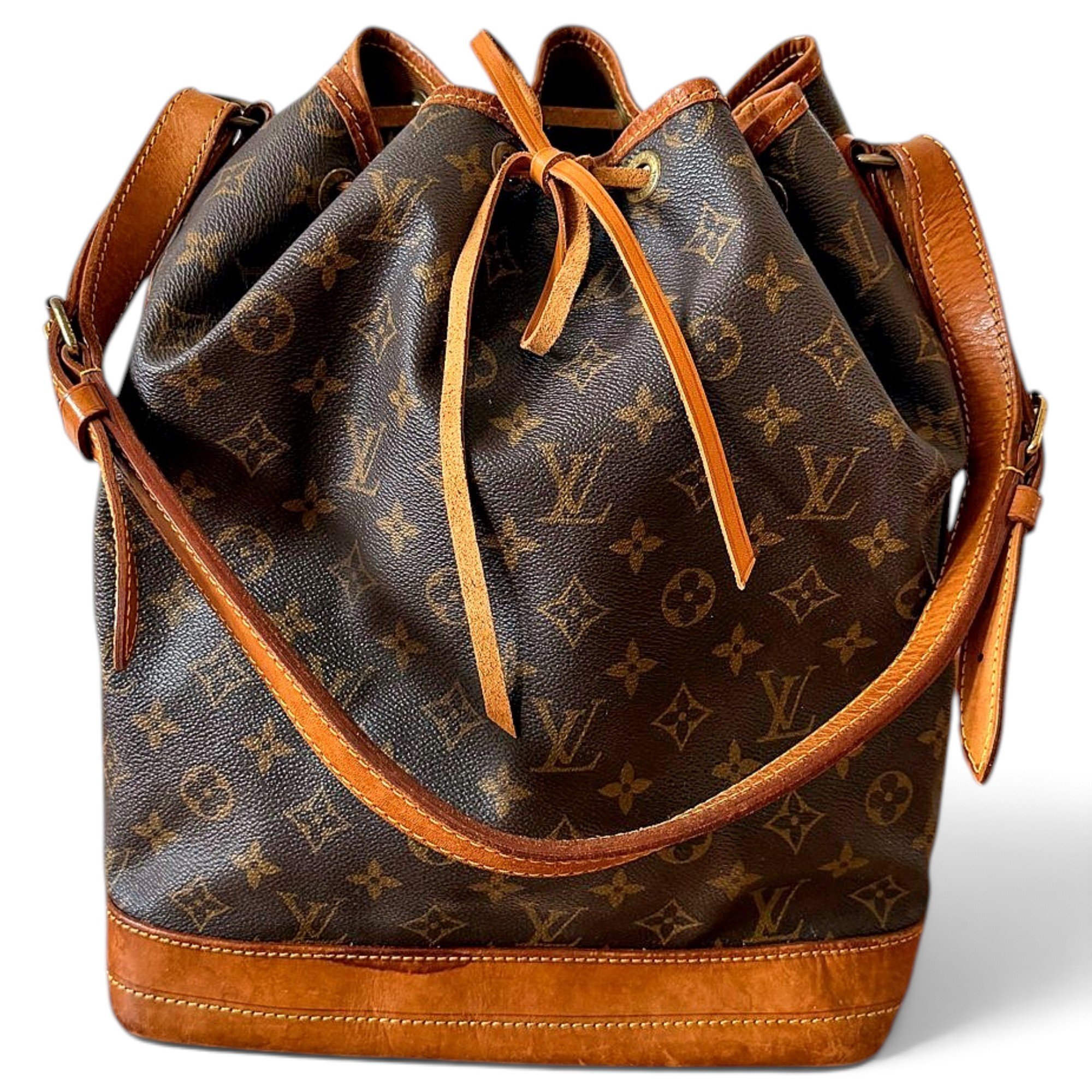 Noé leather handbag