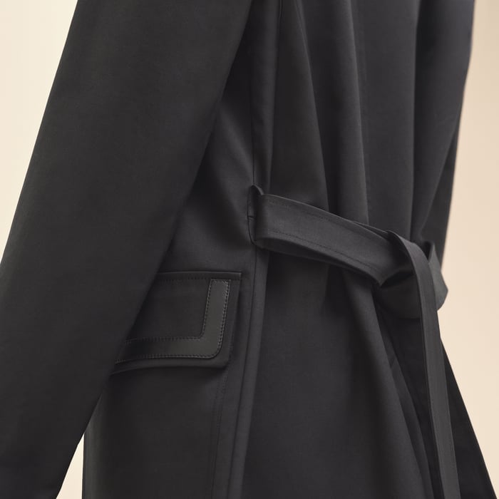 Noir Short Zipped Coat