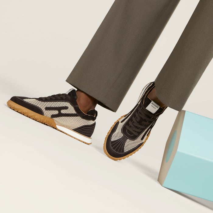 Jet Sneaker