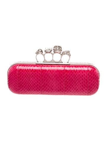 Skull Clutch