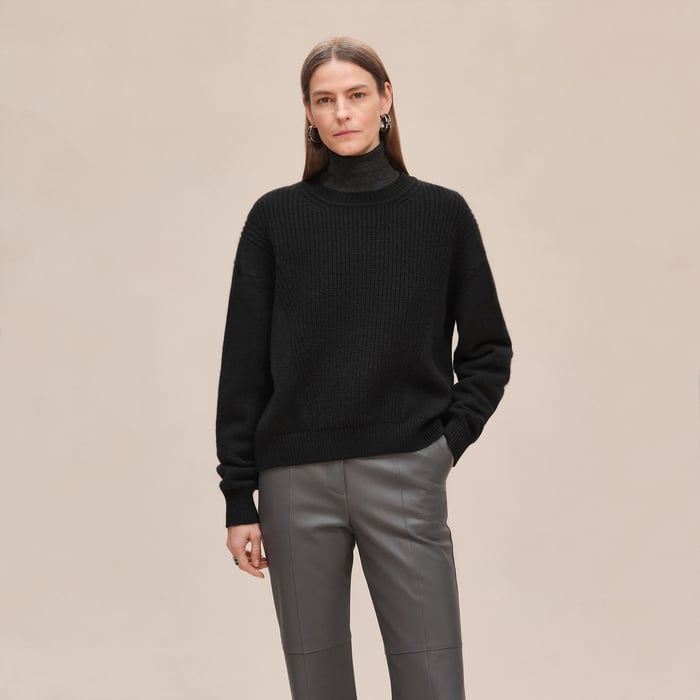 Noir Cashmere Long-sleeve Sweater