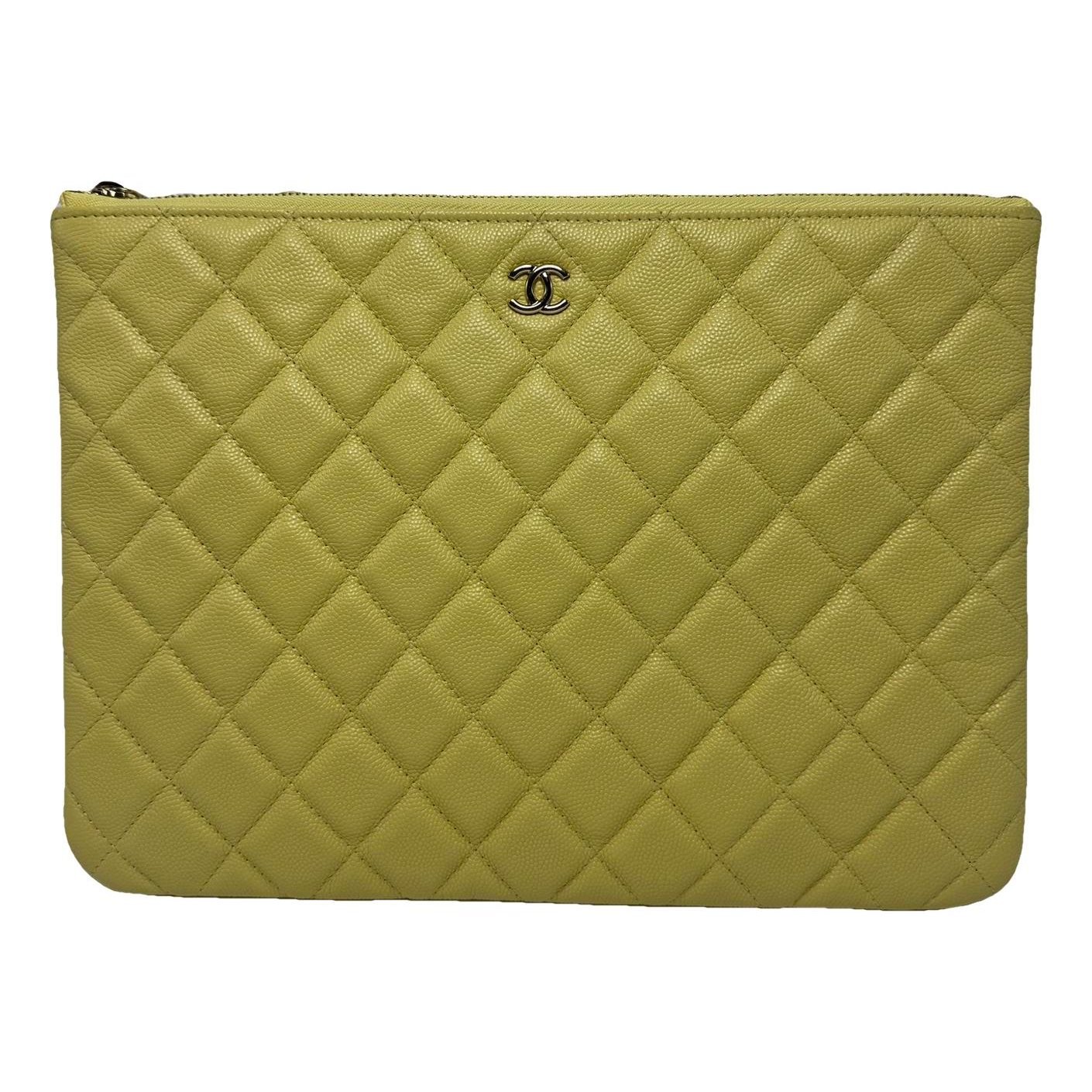 Chanel Timeless/Classique leather clutch bag