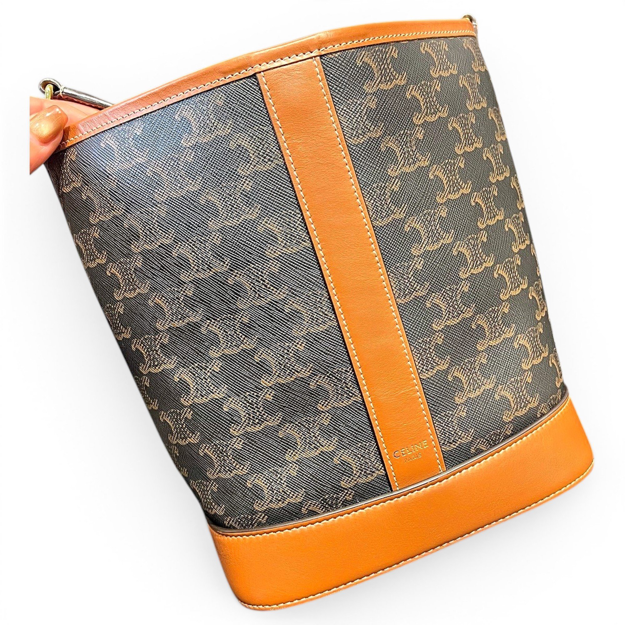 SAC SEAU leather handbag