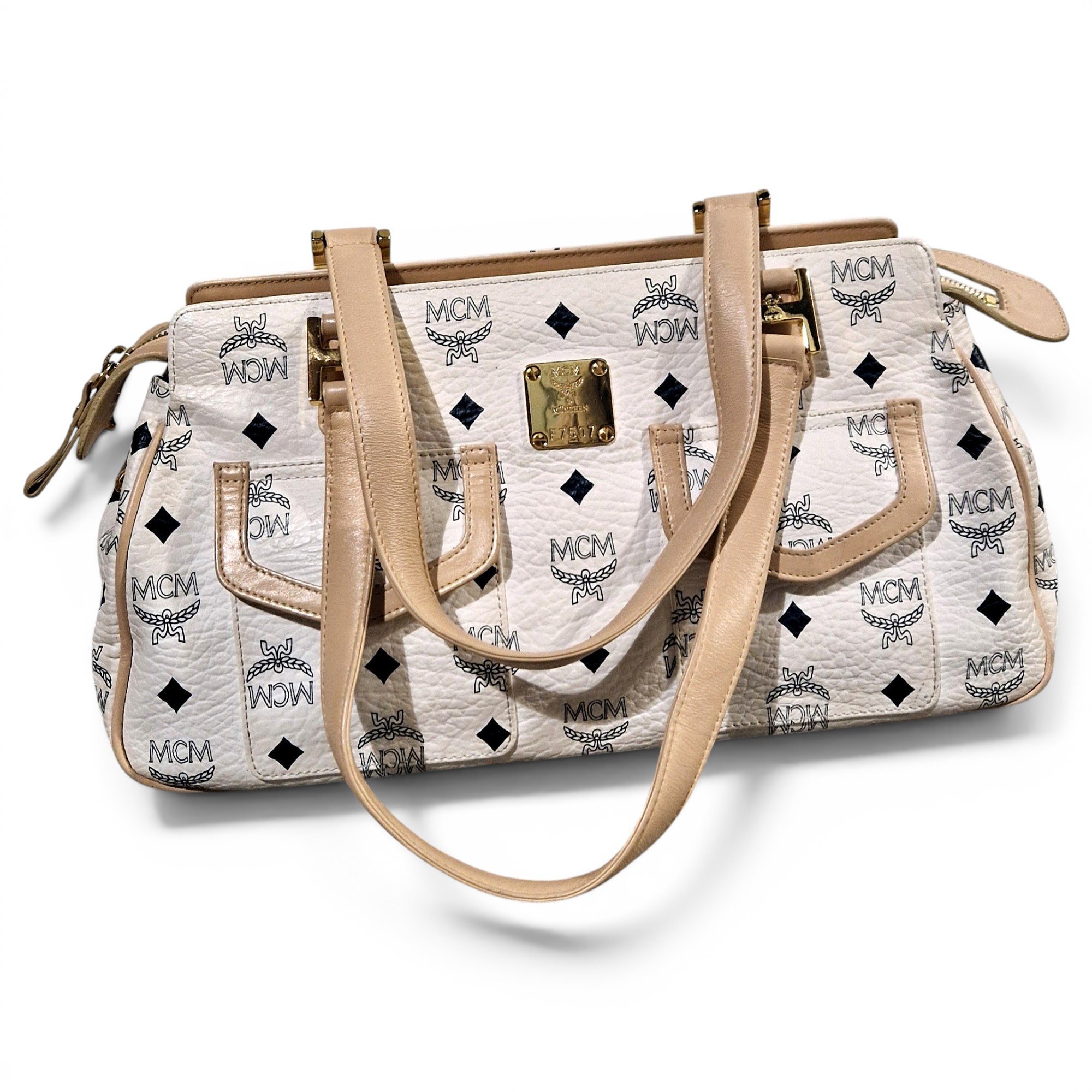 Milla leather handbag